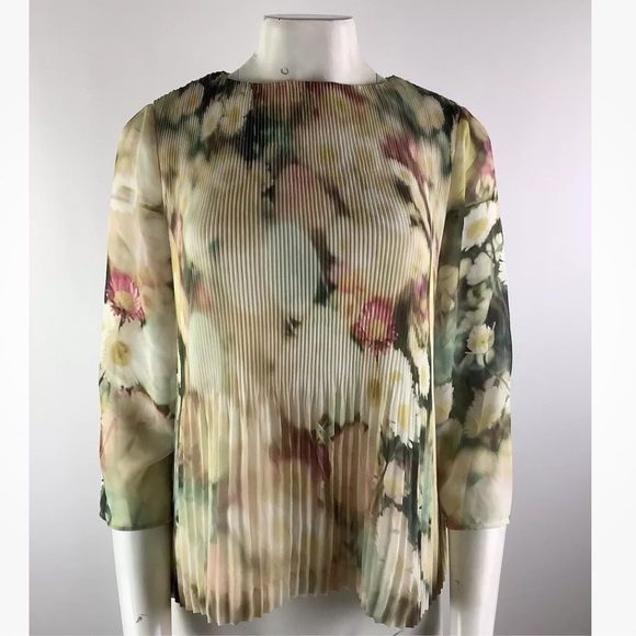 NWT Ted Baker Sz 8 Pleat Daisy Print Blouse Multicolor Polyester Swing Hem - Picture 1 of 9